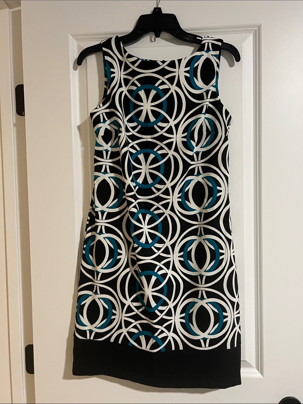 AB Studio Black, White & Teal Geometric Sleeveless Shift Dress